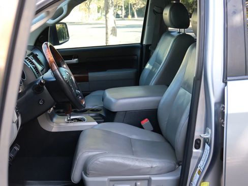 Used 2012 Toyota Tundra Limited image 18