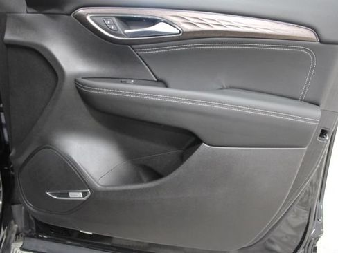Used 2023 Buick Envision Avenir AWD/4WD image 25
