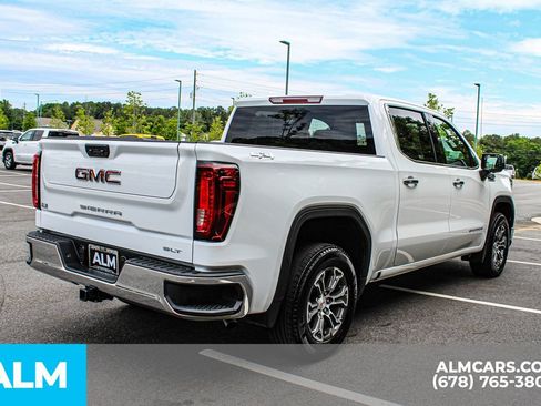Used 2026 GMC Sierra 1500 SLT AWD/4WD image 5