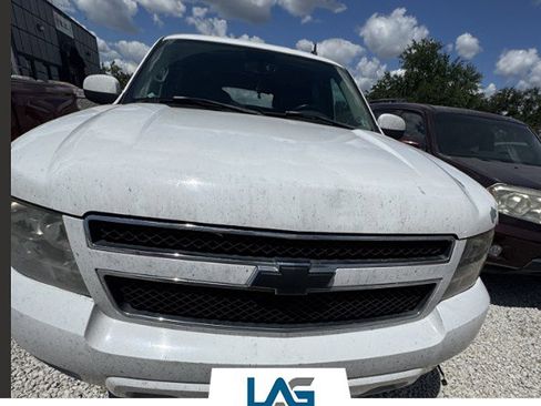 Used 2007 Chevrolet Tahoe LT w/ LT Preferred Equipment Group image 2