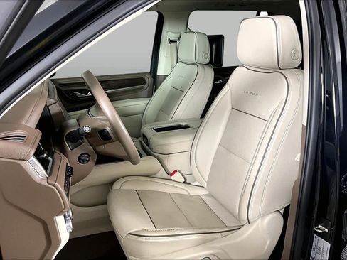 Used 2024 GMC Yukon Denali RWD image 8