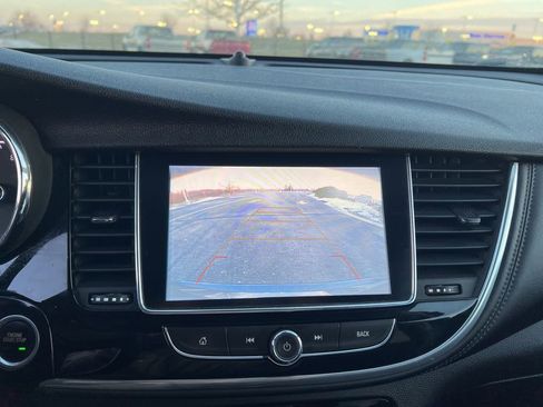Used 2018 Buick Encore Preferred image 19