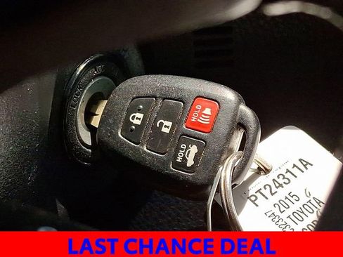 Used 2015 Toyota Corolla LE FWD image 23