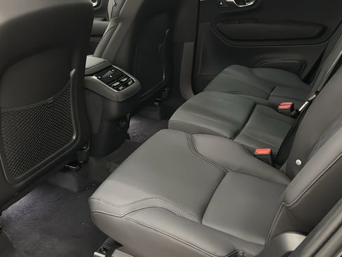 Used 2026 Volvo XC90 B6 Plus w/ Protection Package Premier image 27