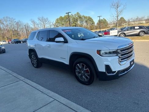 Used 2023 GMC Acadia SLE image 6