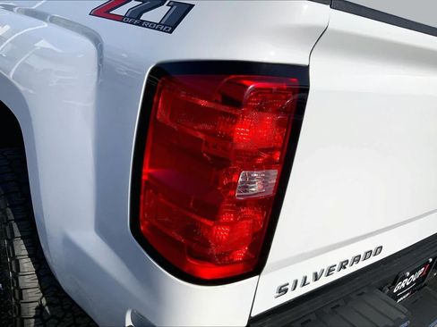 Used 2018 Chevrolet Silverado 2500 LT w/ LT Fleet Convenience Package AWD/4WD image 29