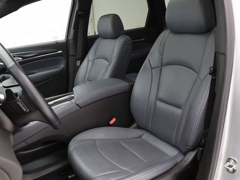 Used 2022 Buick Enclave Essence w/ Experience Buick Package AWD/4WD image 16