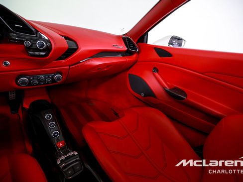Used 2018 Ferrari 488 Spider RWD image 16