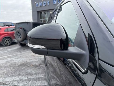 Certified 2025 Ford Expedition Active image 14