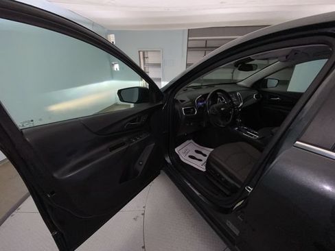 Used 2021 Chevrolet Equinox LT AWD/4WD image 11