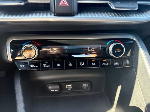 Used 2022 Kia K5 GT-Line w/ GT-Line FWD Premium Package image 23