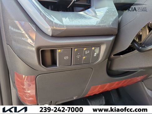 New 2027 Kia Seltos S FWD image 21