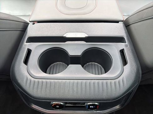 Certified 2025 Ford Expedition Active image 24