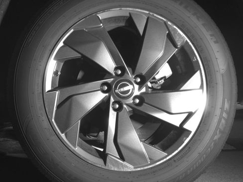 Used 2025 Nissan Rogue SV FWD image 14
