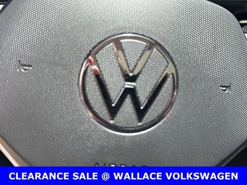 Certified 2022 Volkswagen Tiguan SE FWD image 24