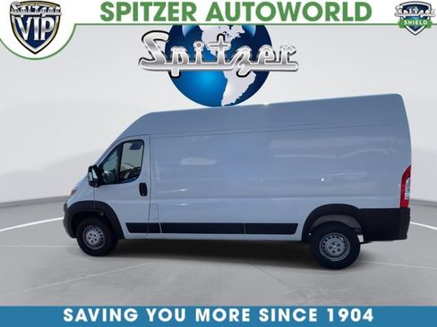 Used 2025 RAM ProMaster 2500 w/ Convenience Group FWD image 8