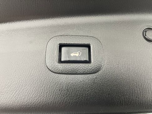 Used 2020 Nissan Armada SL w/ Premium Package AWD/4WD image 33