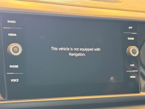 Certified 2024 Volkswagen Taos SE image 20