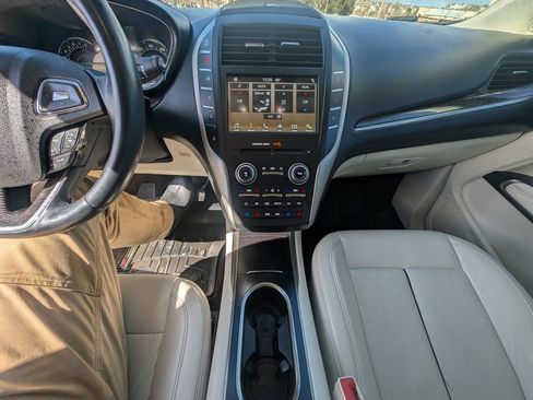 Used 2018 Lincoln MKC Black Label image 22