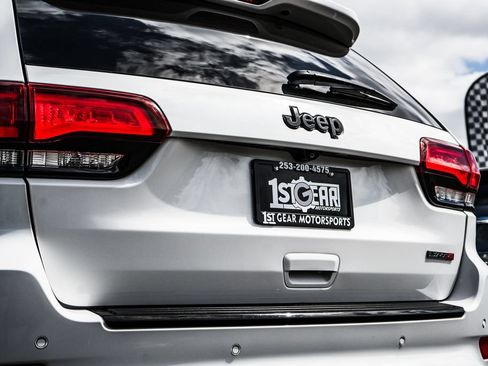 Used 2019 Jeep Grand Cherokee SRT AWD/4WD image 13
