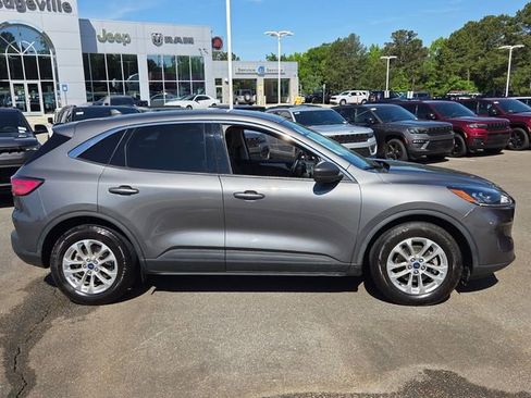 Used 2022 Ford Escape SE w/ Convenience Package FWD image 13