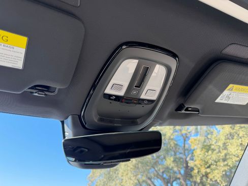 New 2026 Volvo XC90 T8 Ultra w/ Protection Package Premier image 17