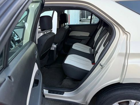 Used 2011 Chevrolet Equinox LS w/ Bluetooth Package image 3