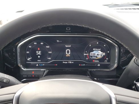 New 2025 GMC Sierra 1500 Elevation image 26