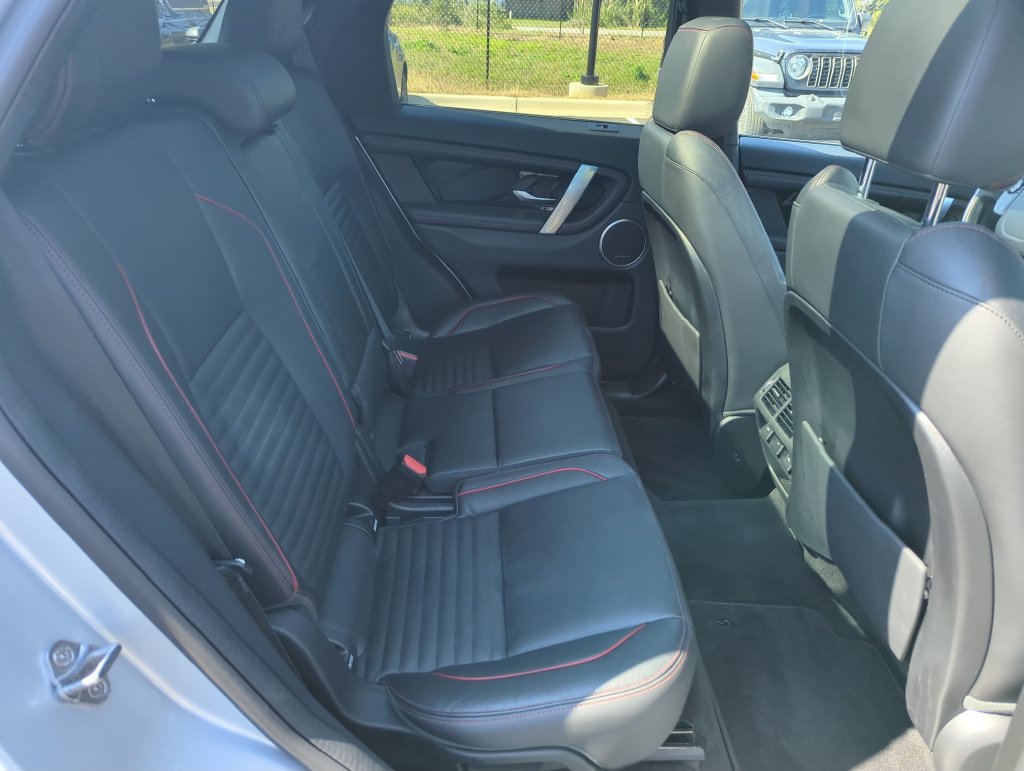 Used 2020 Land Rover Discovery Sport SE R-Dynamic AWD/4WD image 35