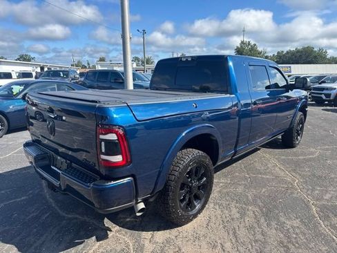 Used 2022 RAM 3500 Limited AWD/4WD image 3