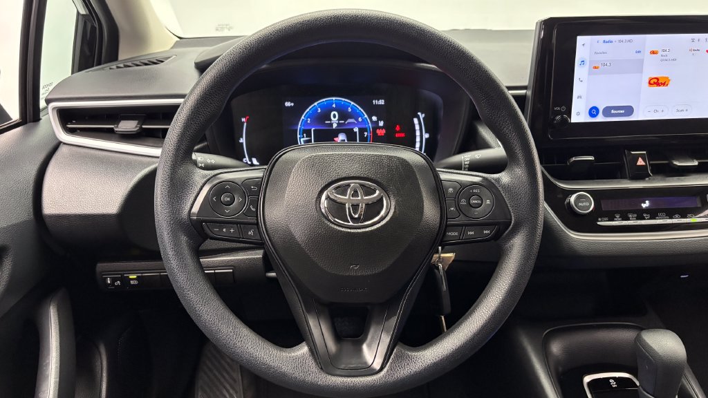 Used 2026 Toyota Corolla LE FWD image 25
