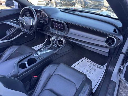 Used 2019 Chevrolet Camaro SS image 34