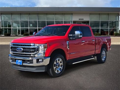 Certified 2022 Ford F250 Lariat w/ Chrome Package image 4