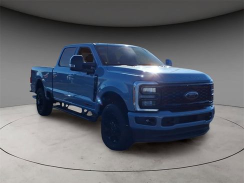 New 2026 Ford F250 Lariat w/ Black Appearance Package image 13