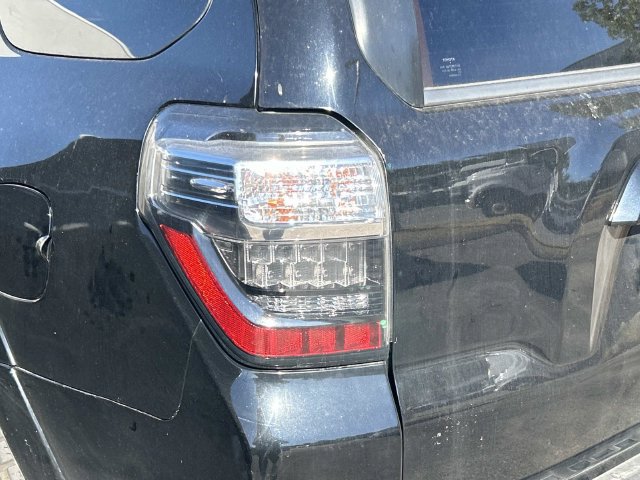 Used 2019 Toyota 4Runner SR5 AWD/4WD image 7