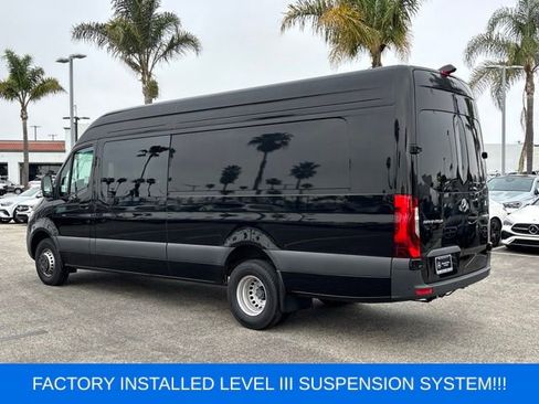 Used 2024 Mercedes-Benz Sprinter 3500 image 7