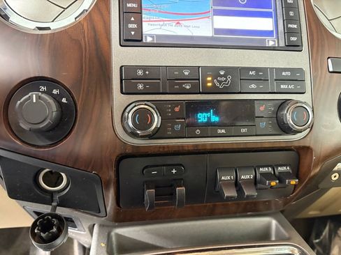 Used 2012 Ford F350 Lariat w/ Lariat Ultimate Pkg image 19