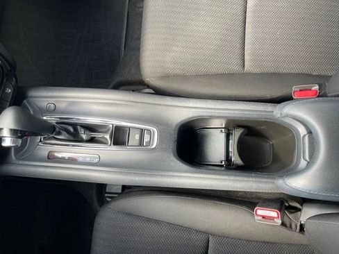 Used 2018 Honda HR-V LX image 26