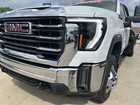 Used 2024 GMC Sierra 3500 SLE w/ SLE Convenience Package AWD/4WD image 5