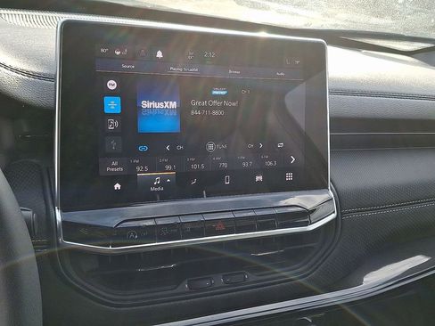 Used 2023 Jeep Compass Altitude w/ Sun and Sound Group image 3