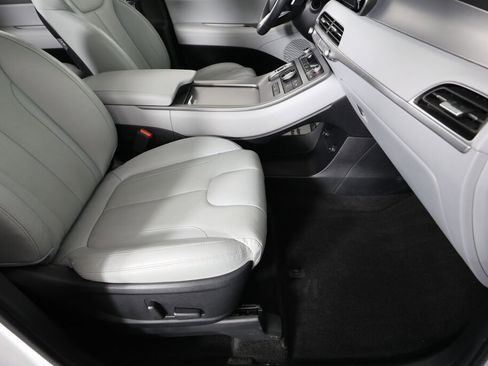 Used 2022 Hyundai Palisade SEL w/ 8P Bench Seat Package AWD/4WD image 29