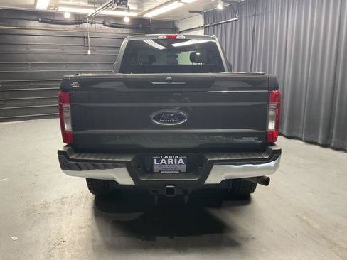 Used 2018 Ford F250 XLT AWD/4WD image 5