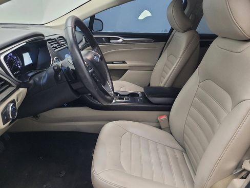 Used 2019 Ford Fusion SEL FWD image 17