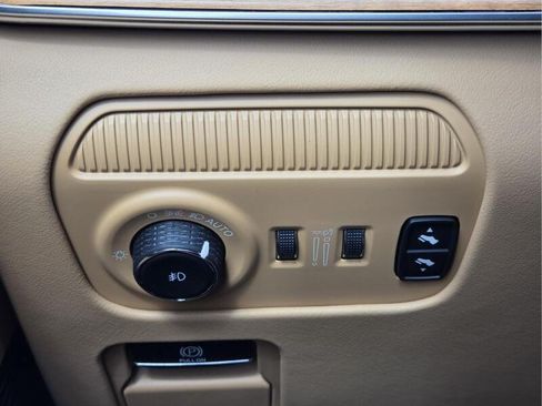 Certified 2024 Jeep Grand Wagoneer Series III AWD/4WD image 32