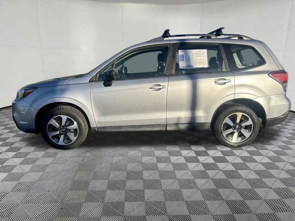 Used 2017 Subaru Forester 2.5i w/ Alloy Wheel Package AWD/4WD image 4