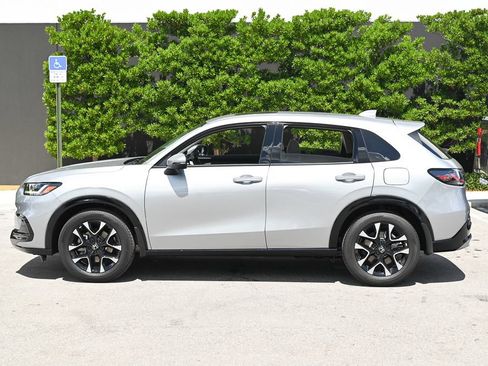 Used 2027 Honda HR-V EX-L image 3