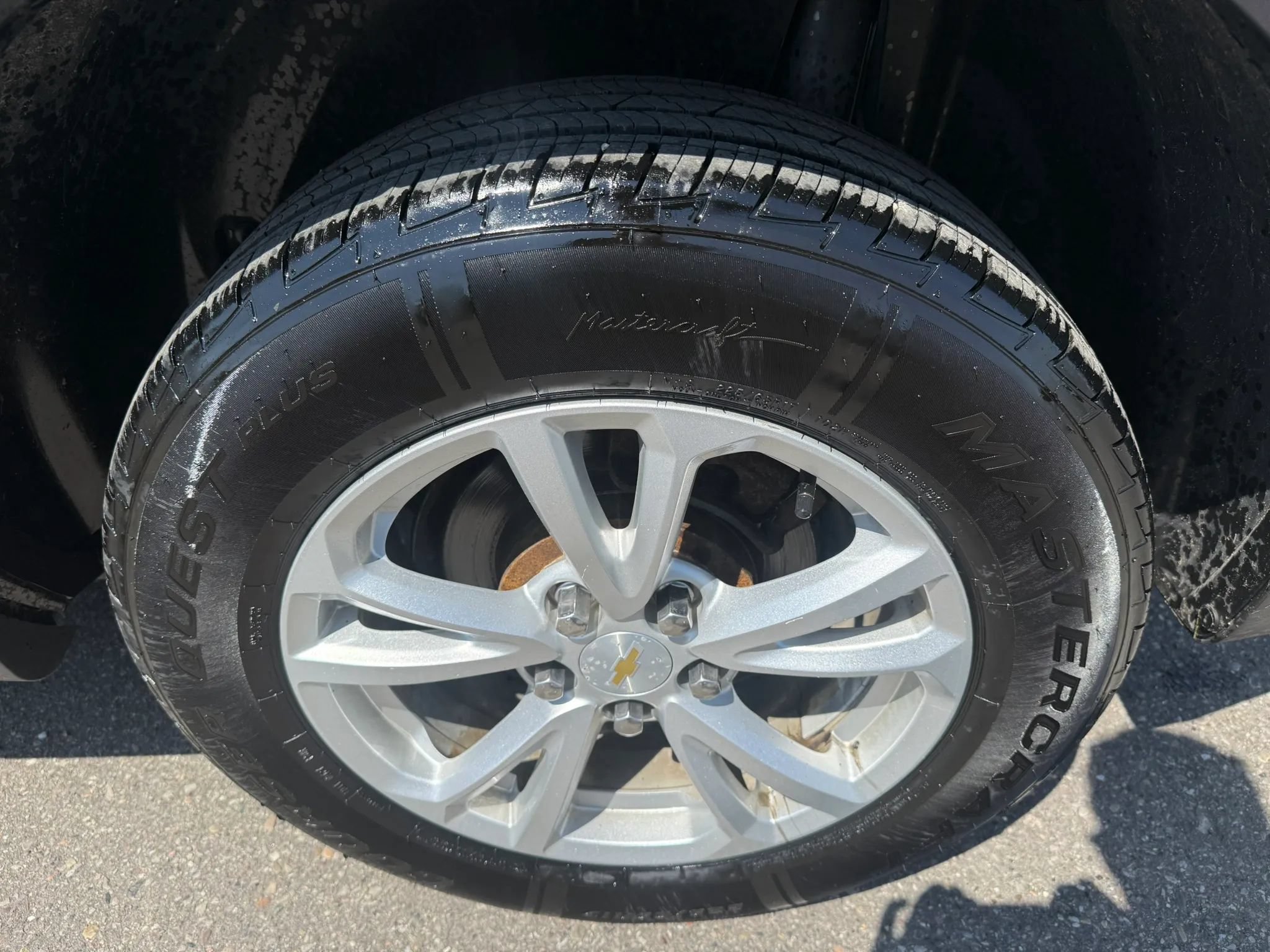Used 2017 Chevrolet Equinox LT FWD image 10