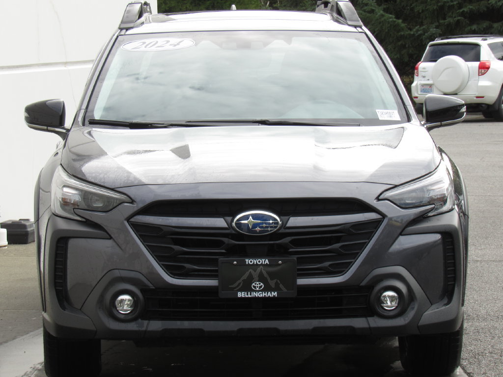 Used 2024 Subaru Outback Premium AWD/4WD image 3