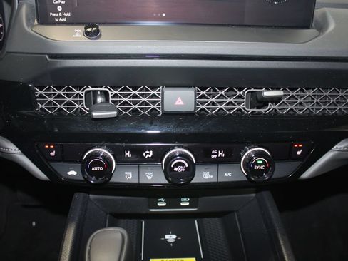 Certified 2025 Honda Accord EX-L image 17