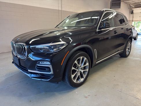Used 2019 BMW X5 xDrive40i w/ Convenience Package AWD/4WD image 3